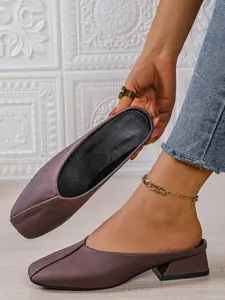Women's Square Toe Low Heel Mules, Slip-On No-Heel Flat Shoes, Comfortable Half Slippers, Perfect for Daily, Office Commute, Casual Fashion, Minimalist Casual Clogs