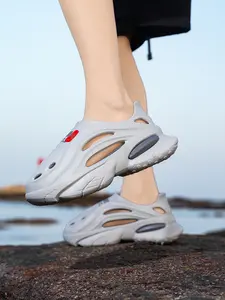 1 Pair Men's Clogs: Hollow Ventilation, Skin-Friendly Upper, Anti-Slip & Wear-Resistant, Summer Beach Creek Casual Shoes