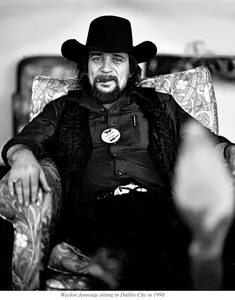 Waylon Jennings relaxing