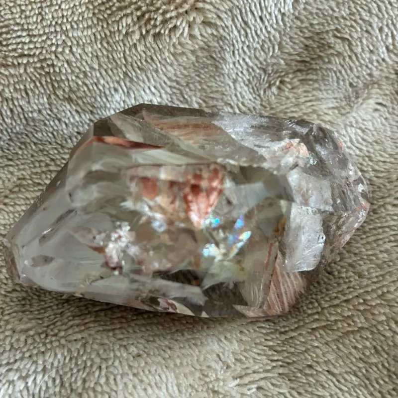 Angel phantom polished point natural stone. Help to open chakras.
