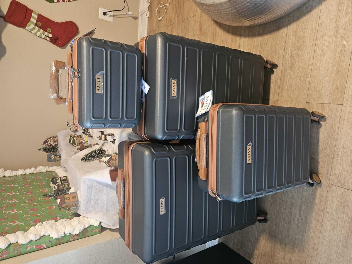 Item: 4PCS Army Green