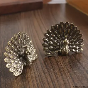 Vintage Brass Peacock Statue Exquisite Handcrafted Animal Figurine Elegant Tabletop Decorative Craft Suitable For Home Living Room And Office Display With Classic Aesthetic And Durable Metal Construction