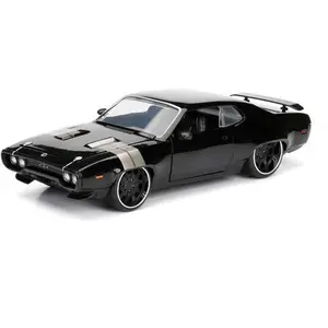 Jada Toys - 1:24 Fast & Furious 8 - Dom's Plymouth GTX  [Collectible Figurine/Statue/Bust] Collectible