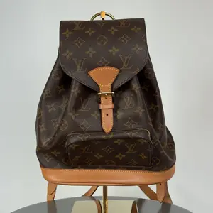 Pre-owned canvas Backpacks Louis Vuitton Monogram Montsouris MM
