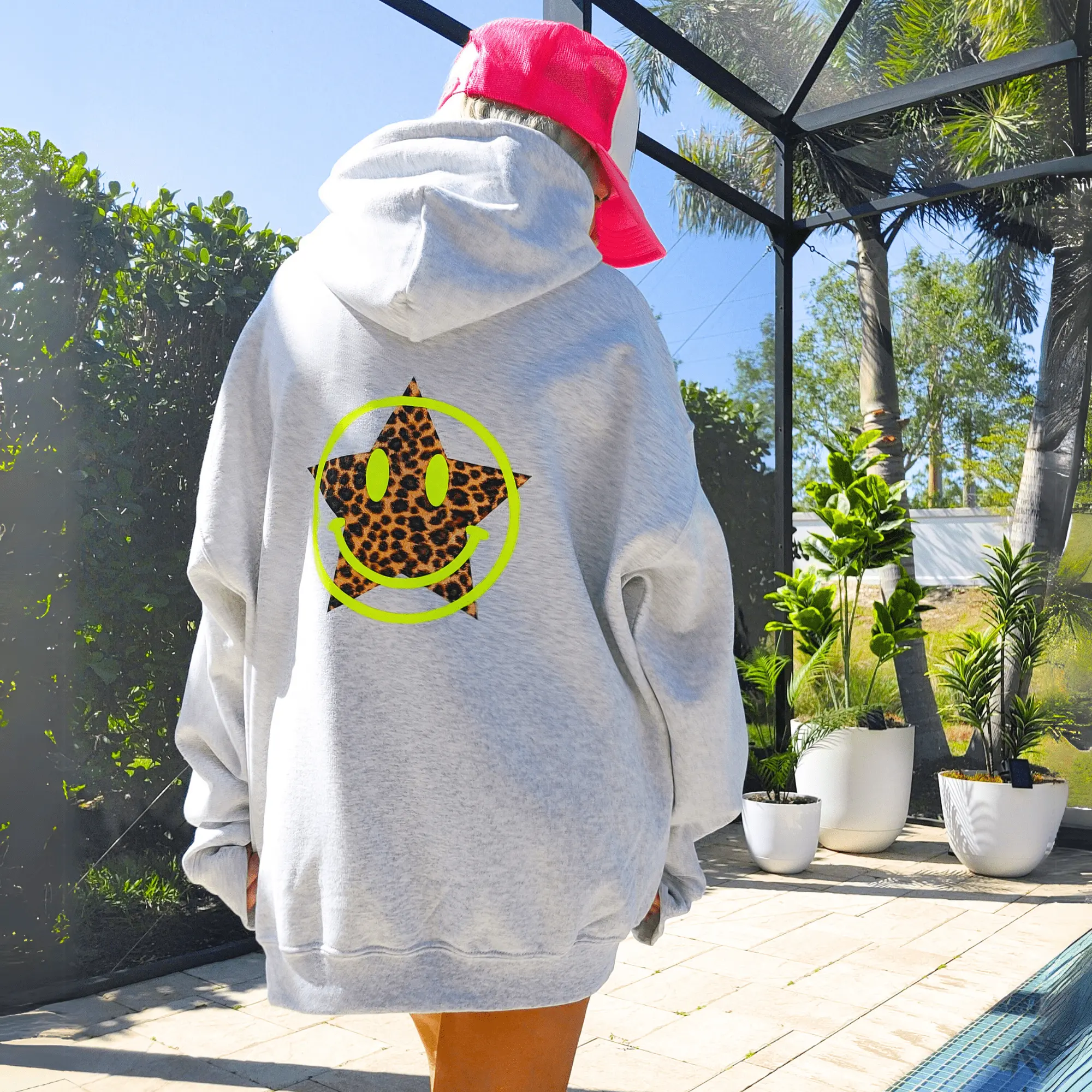 Neon Leopard Smiley Star Hoodie Oversized Graphic Sweatshirt Y2K Aesthetic Hoodie with Bold Yellow Happy Face and Animal Print Star, Unisex