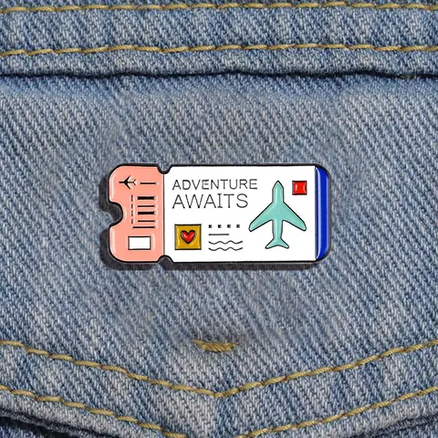 Unisex Cute Air Ticket Design Brooch, Cute Fashion Alloy Badge for Women & Men for Clothes & Backpack & Hat Decor, Creative Clothes Accessories for Party, Daily Decor, Durable Metal Pins, Fashion Clothes Accessory