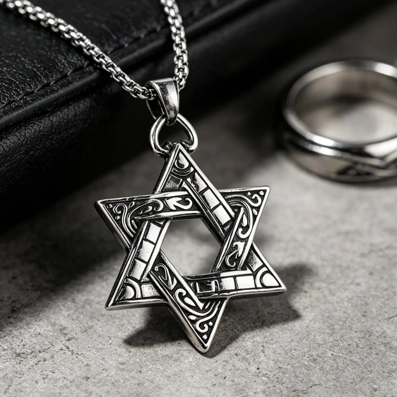 Retro Hexagram Necklace, Unisex Geometric Pendant in Titanium Steel with an Oxidized Black Finish, Waterproof Casual Streetwear Chain, Everyday Casual Outfits, Oxidation Treatment, Daily, Black Appearance, Chain & Link, Collarbone Necklace, American Hip-H