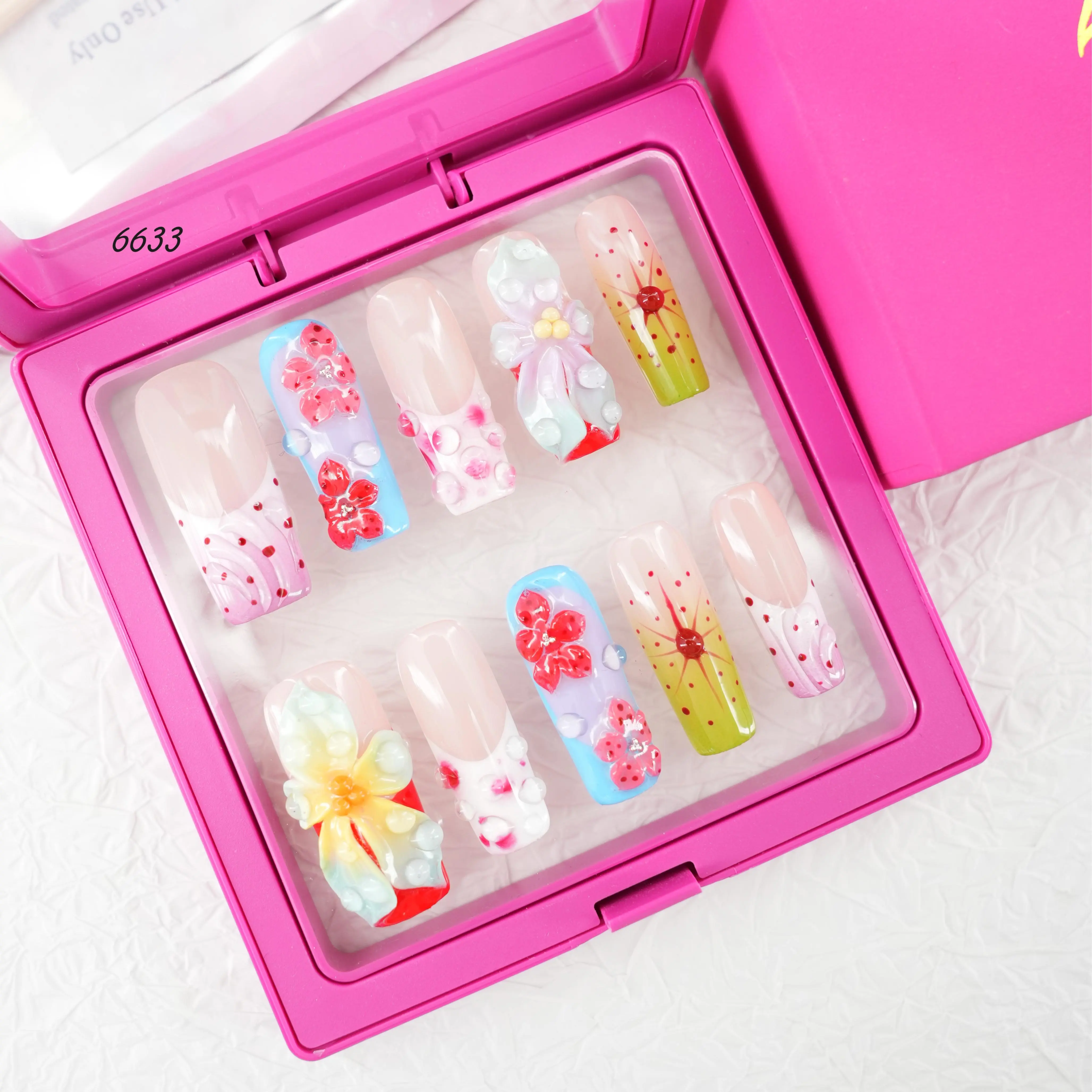 Eva:32__70   Bags Handmade Nails Open In Liveroom