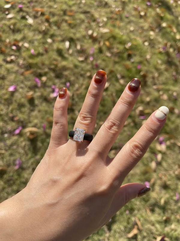 Icy White Emerald Cut CZ Silicone Ring 10x8mm Cubic Zirconia Thin Wedding Band for Women 5.7mm Comfort Stackable Glow Engagement Ring Gift For Her Icy White Emerald Cut CZ Silicone Ring 10x8mm Cubic Zirconia Thin Wedding Band for Women 5.7mm Comfort Stackable Glow Engagement Ring Gift For Her