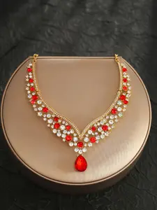 Elegant Ruby Pendant Necklace for Evening Events, Sparkling Jewelry for Special Occasions, Stylish Accessory for Women