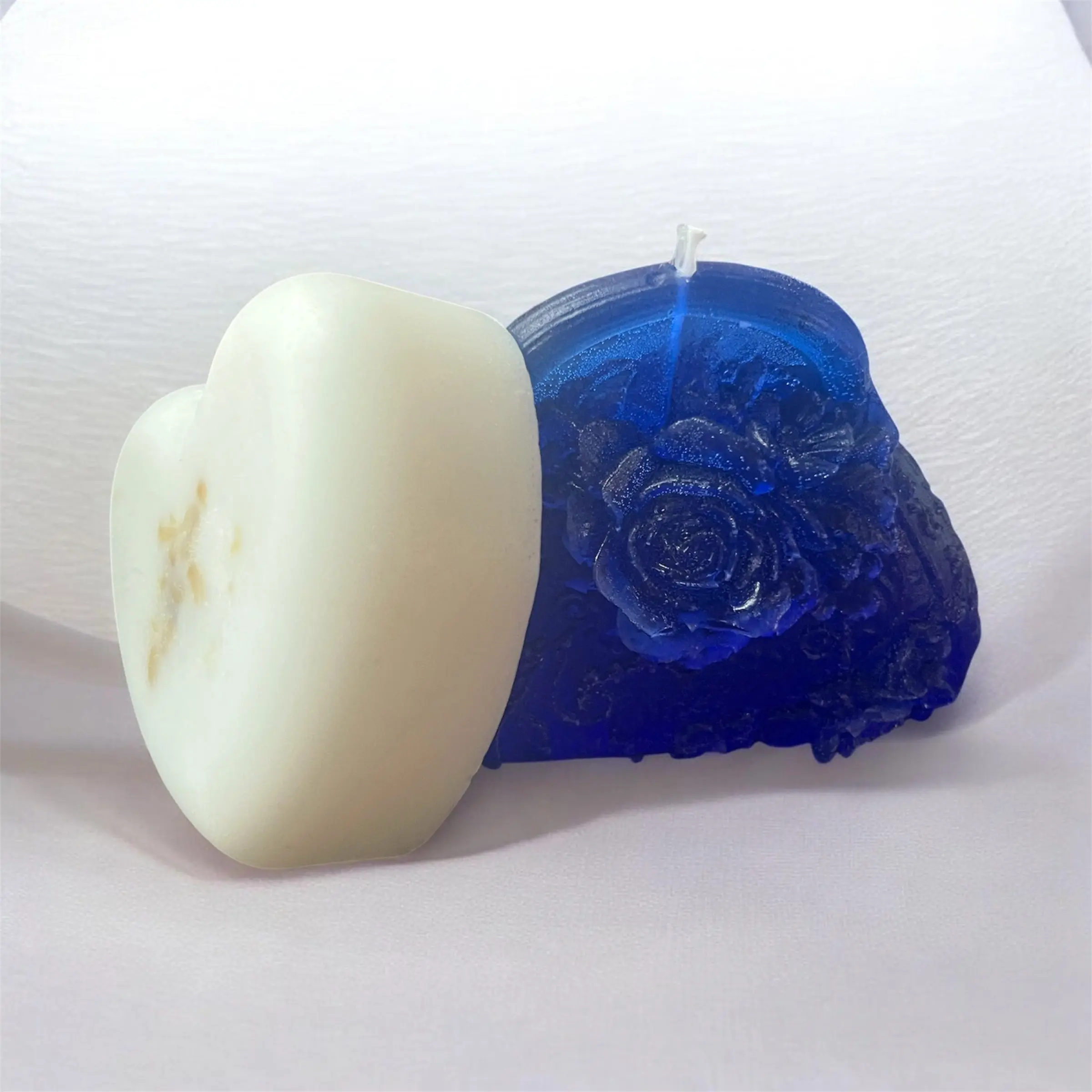 Gentle Oats Bar & Candle Gift Set – Self-Care Bundle for Sensitive Skin