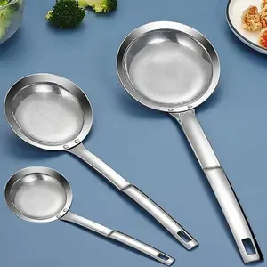 Stainless Steel Filter Long Handle Thin Mesh Filter Kitchen Accessories Hot Pot Oil Filter with Handle Kitchen Sieve Cooking Separator for Baking and Cooking