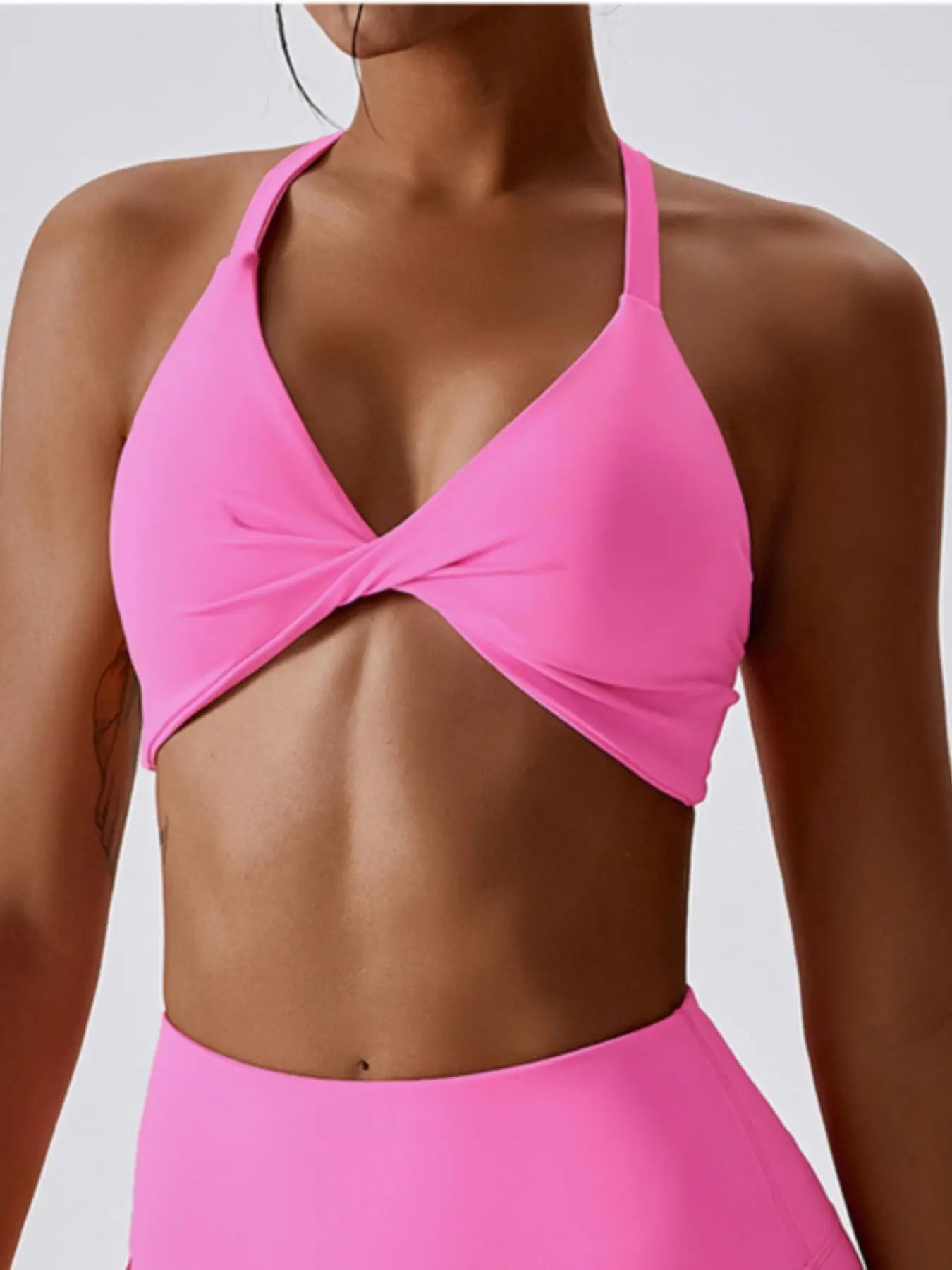 Women's Twist Cut Out Sports Bra, Solid Color Wireless Sports Bra, Summer Outfits 2024, Quick-drying High Stretch Seamless Yoga Bra, Pickleball Tennis
