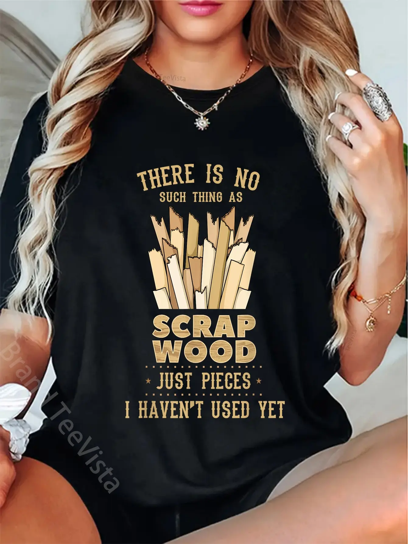Women's 100% Cotton Casual Everyday Graphic Crewneck Round Neck T-Shirt for Woodworking Enthusiasts (No Scrap Wood Design), Tshirt, Top, Vintage, Playful, Funny, Woodwork Theme, Crew Neck, Large, Textile