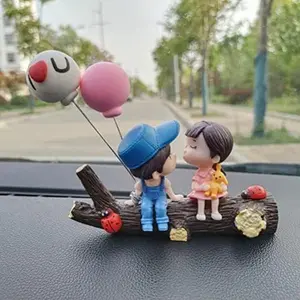 Couples Doll Car Dashboard Decorations, Cute Cartoon Kissing Couple Statue Funny Car Accessories with Sided Tape for Dashboard Bedroom Home Desk Office Lovely Couples Gift