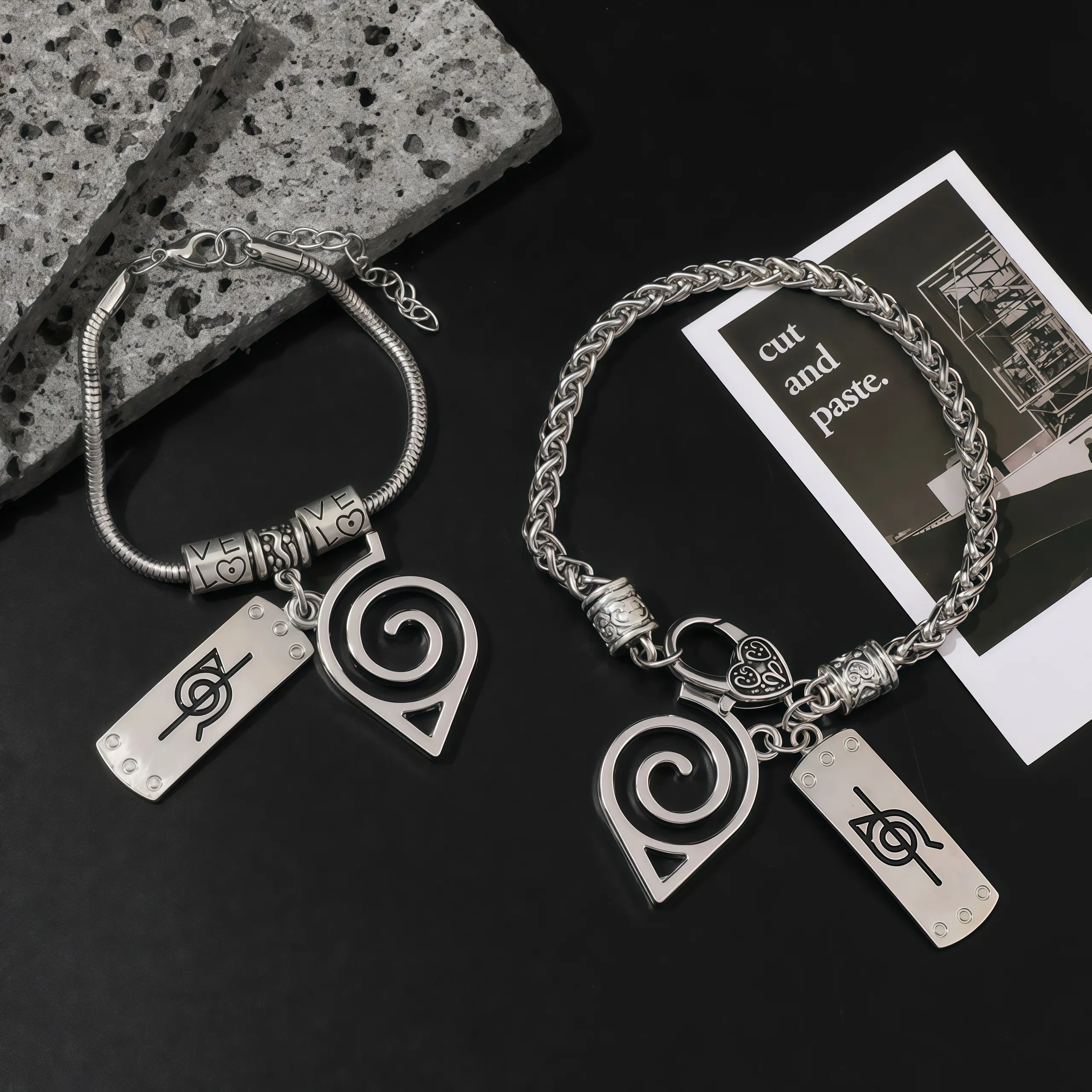 Naruto Anime Thick Chain Alloy Bracelet - Multi-Style, Multi-Symbol Comics Cosplay Gear with Konoha Akatsuki Cloud, Shuriken Pendant, 21.9cm Adjustable Metal Bangle, Graduation Gift for Anime Fans