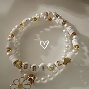 Pearl Beaded Bracelet for Bridal Era - Fashion Accessory for Brides maximalist jewelry customize classy bracelets