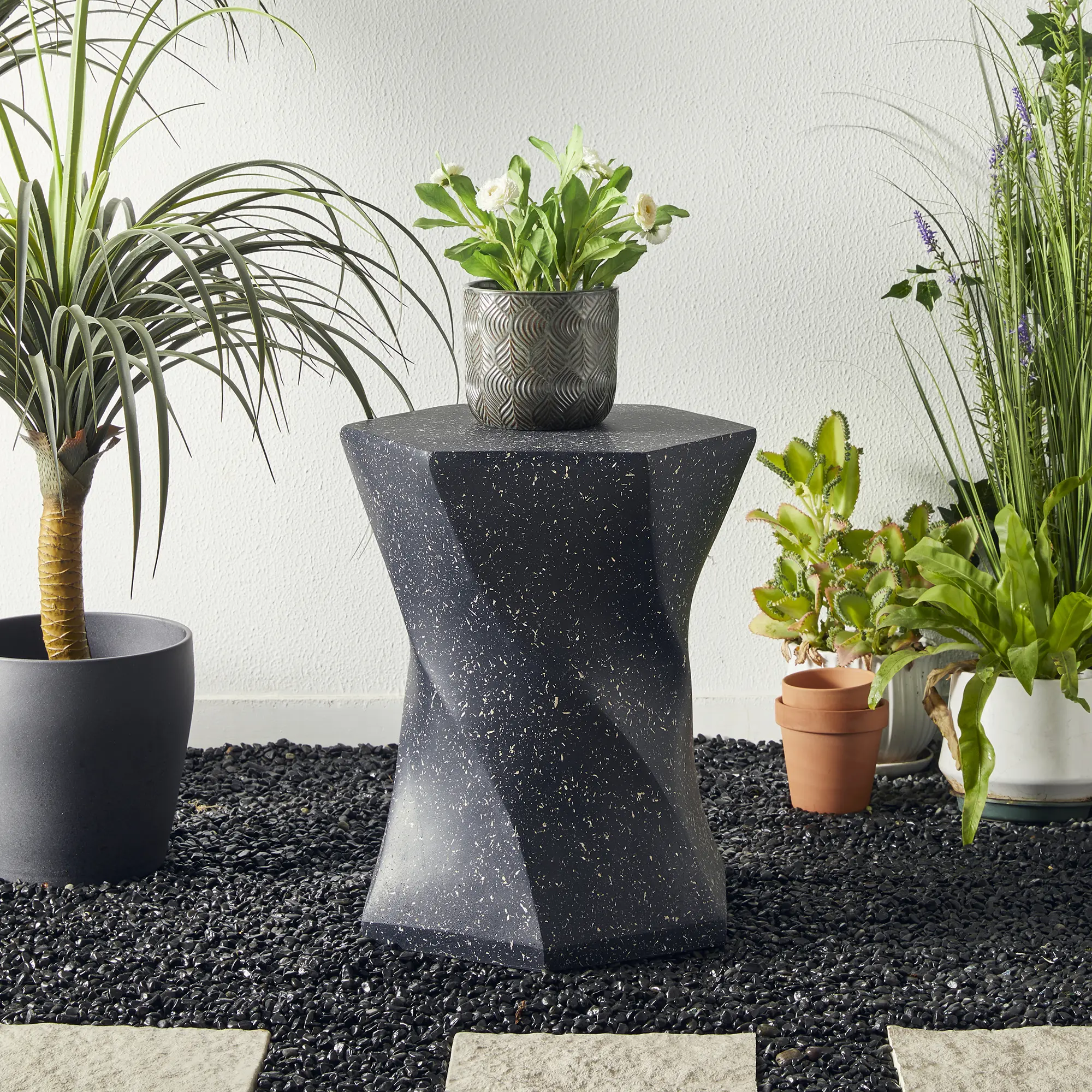 Glitzhome 17.75"H Geometry Hexagon MGO Blend Multi-Use Outdoor Garden Stool - 220 lbs Capacity, Easy-to-Clean Fiberglass Blend Planter Stand & Accent Table