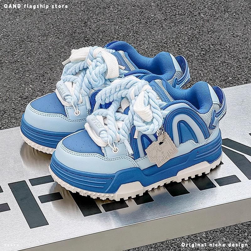 Q-AND Fashionable and Versatile Casual Sporty Skate Shoes Color-block Height-increasing street-style Sweet and Edgy Style Non-slip sole Breathable School-style Warm-keeping Thick sole Couple style Bread-style sneakers