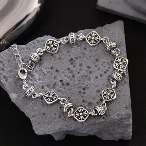 Women's Vintage Silver Sports Wristband, Trending Boho Daisy Charm Trendy Jewelry, Unique Retro Floral Chain, Hypoallergenic Non Tarnish Jewelry, Perfect Gift for Birthday or Anniversary
