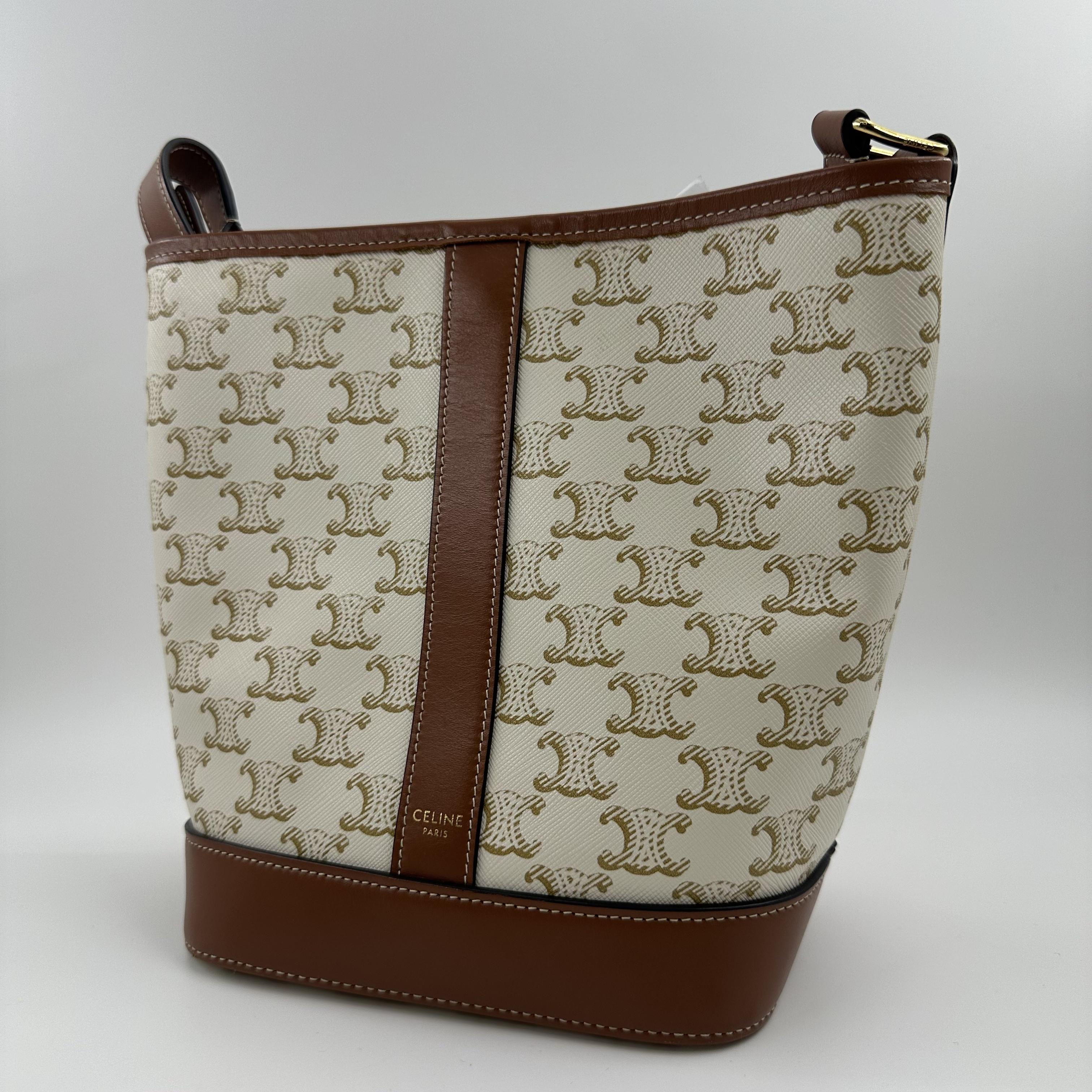 Pre-owned Celine leather bucket shoulder bag