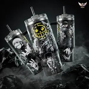 Trafalgar Water D Law - One P Heart Pirates 40 oz Vacuum Insulated Tumbler with Handle Straw DEATH SHAMBLES Jolly Roger Graphic Keeps Drinks Hot/Cold 12H+ 18/8 Stainless Steel Travel Mug for Anime Fans Manga Lovers Japanese Anime Merch Gift