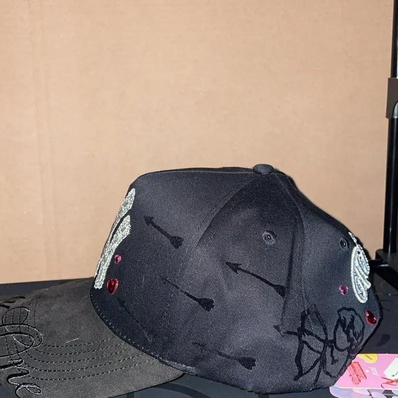 San Valentine 31hat