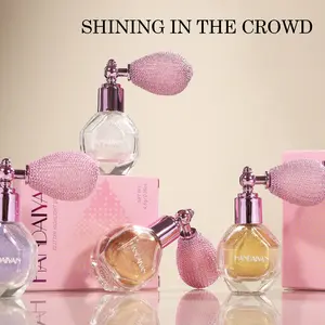 Handaiyan Highlighter Spray Bottle, Fine Glitter Powder Body Contouring, High Shine Shimmer Makeup Mist, Long-Lasting Glow Finish