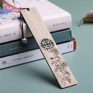 Chinese Style Wooden Bookmark – Hollow Carved Window Lattice Graduation Gift