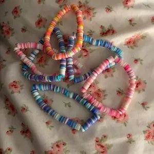 Random Bracelet - Clay Bead Bracelets in Assorted Colors, Soft and Lightweight Design, Perfect for Everyday Wear