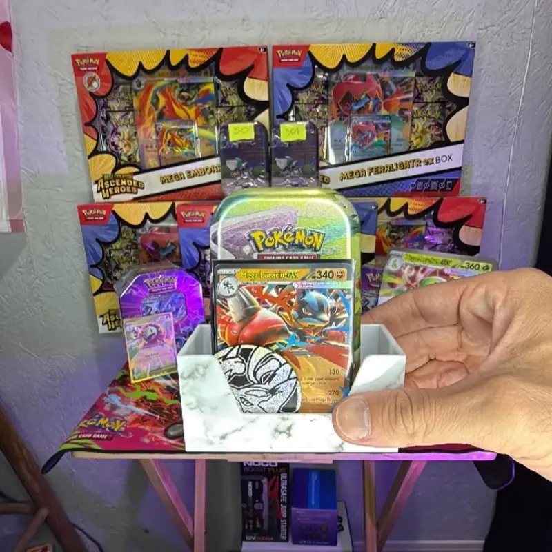 Card Holder *Hit* Guaranteed + booster pack
