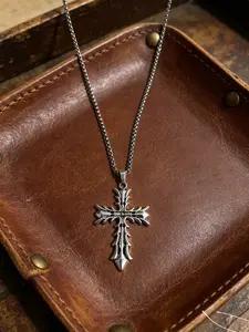 Vintage Gothic Cross Necklace, Unisex Titanium Punk Pendant Chain, Neutral Hip Hop Jewelry, Perfect for Shopping, Parties, Commuting