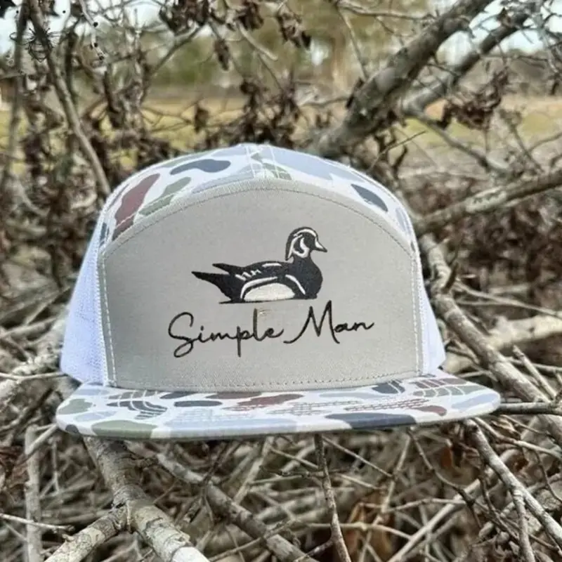 Duck Hunting Lab Trucker Hat | Black Labrador Duck Hunter 7 Panel Mesh Snapback | Camo Hunting Dog Flat Bill Cap | Gift for Duck Hunter
