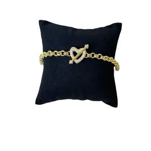 Elegant Rolo Bracelet with Heart-Shaped Sirconias Size 7.5 - Versatile & Stylish Accessory for Everyday Wear or Special Occasions