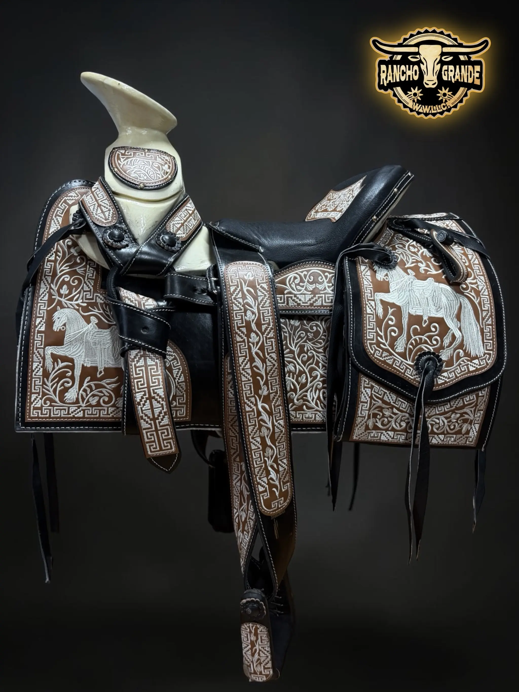 15.5" Saddle Horse / Silla de Caballo / Saddle / Montura