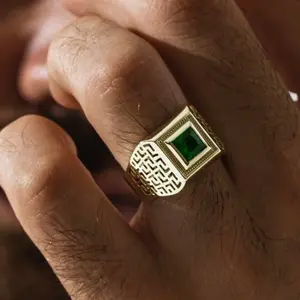 Green Zircon Hollow Ring, Men's Ring Simple and Fashionable Square Diamond Green Zircon Men's Ring Striped Ring