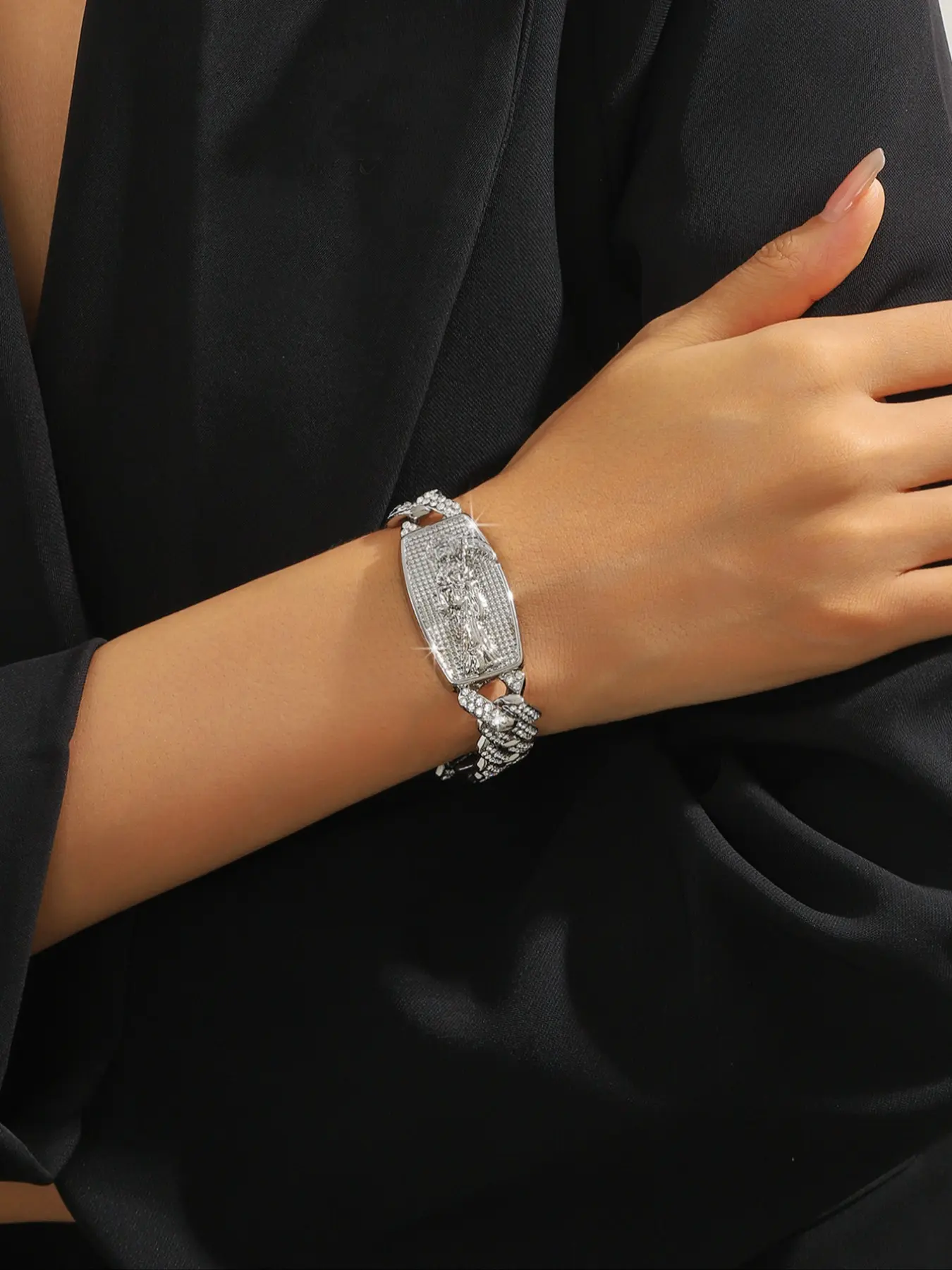Fashion Cuban Hip Hop Rhinestone Square Death Hand Bracelet, Cuban Chain Bracelet, Versatile Jewelry Accessory, Stylish Unisex Wristband for All Occasions