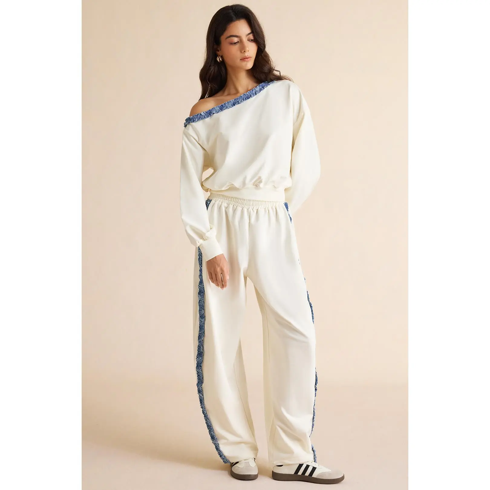 Women's Loose Patchwork Denim Horseshoe Pants, Casual Wear with Denim Patch Detail