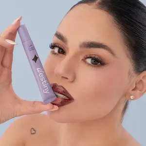 Lip Gloss Destiny by La Segura – Natural Shine, Light Texture, and Touch of Color