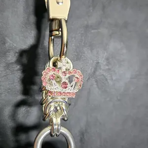 Pink Rhinestone Crown Gloveclip with Sparkling Pink Rhinestones and Elegant Design