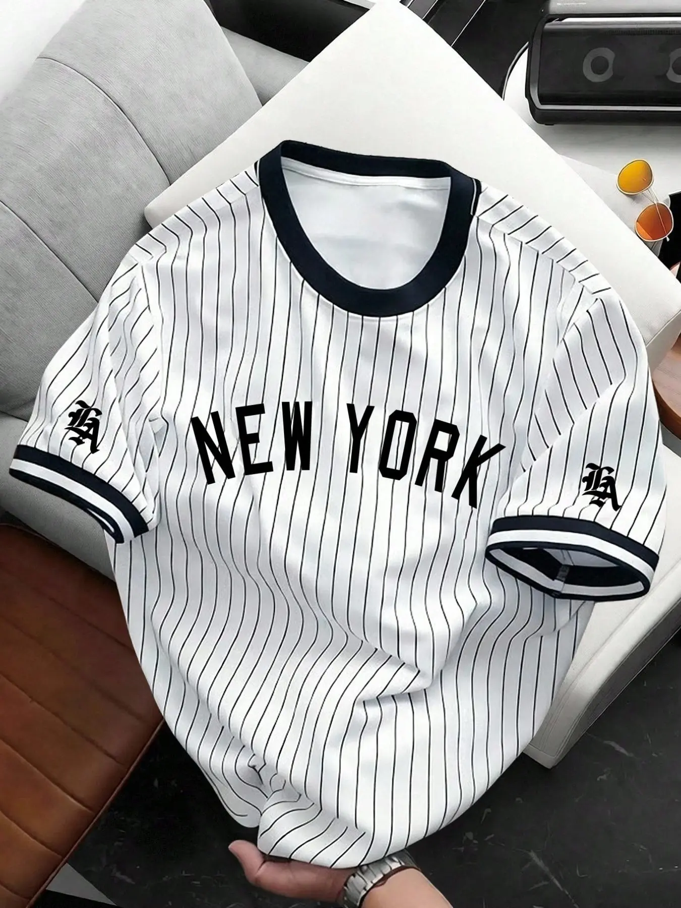New York striped oversized baseball jersey, Y2K retro sports T-shirt, casual button down shirt, Unisex hip-hop city streetwear, classic black and white men's and women's sports tops, Sporty Sports Top, Sports Jersey Tee