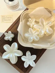 6-piece set of elegant pearl white large, medium, and small flower clips, fashionable and simple back of the head hair clip, suitable for women's fashionable and casual versatile hair accessories, White Claw Clip, Hair Claws