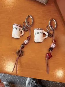 Vintage Coffee Cup Keychain, Cozy Keychain, Creamy White Knitted-Pattern Cup Body With Plaid Bead Decorations, Comes With Rose/Star Charms, A Brown-Toned Accessory, Suitable For Work Bags/Car Keys, Perfect For Coffee Lovers And Artistic Girls' Style
