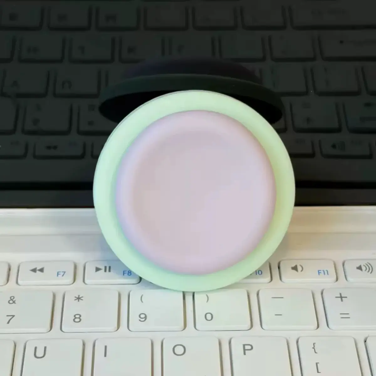 HISTORYOO Creamy Teal-purple Pop Socket Airbag Grip Magnetic Stand