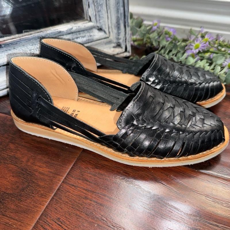 Huarache Sandal - Handmade Mexican Hecho in Michoacán, Colorful Leather, Open Toe, Casual Footwear for Women, Perfect Choice for Wide Feet - Running