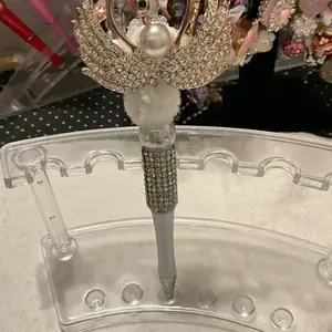 Swans Covered with Rhinestones DIY Pen - Stylish and Elegant Design for Crafting and Hobby Use