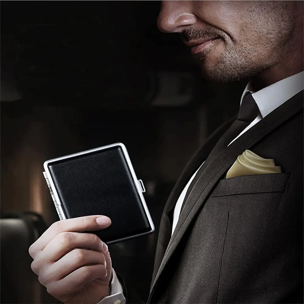 Men's Simple Cigarette Case, Travel Cigarette Holder, PU Material,  Lightweight & Durable, Easy-To-Carry, Ideal Gift, 26 Letter Patterns