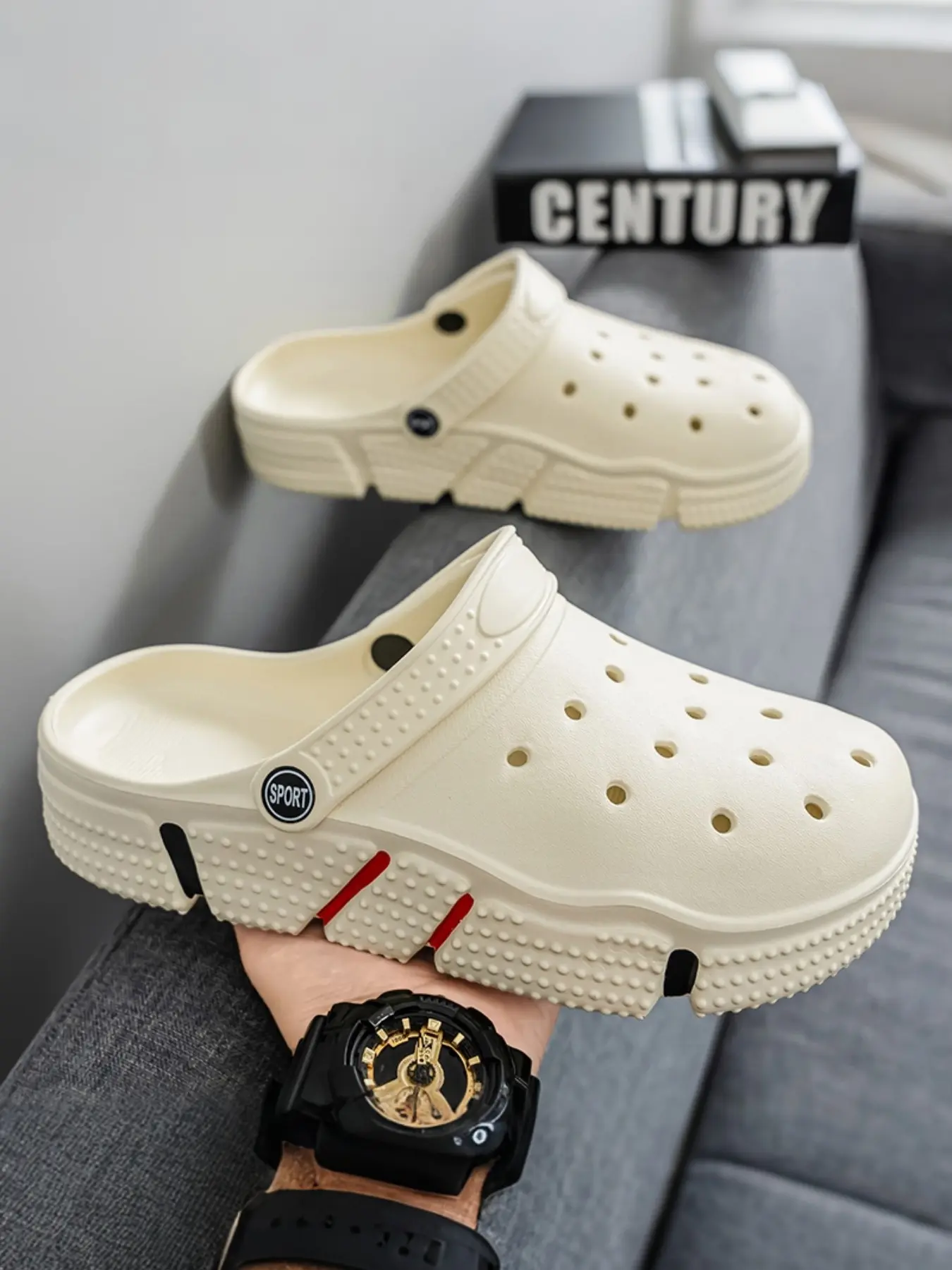 Unisex Fashion Casual Sandals, Hot Selling Outdoor Thick Sole Holey Shoes, Beach sandals, Eco-Friendly Eva Material, Sizes 36-45