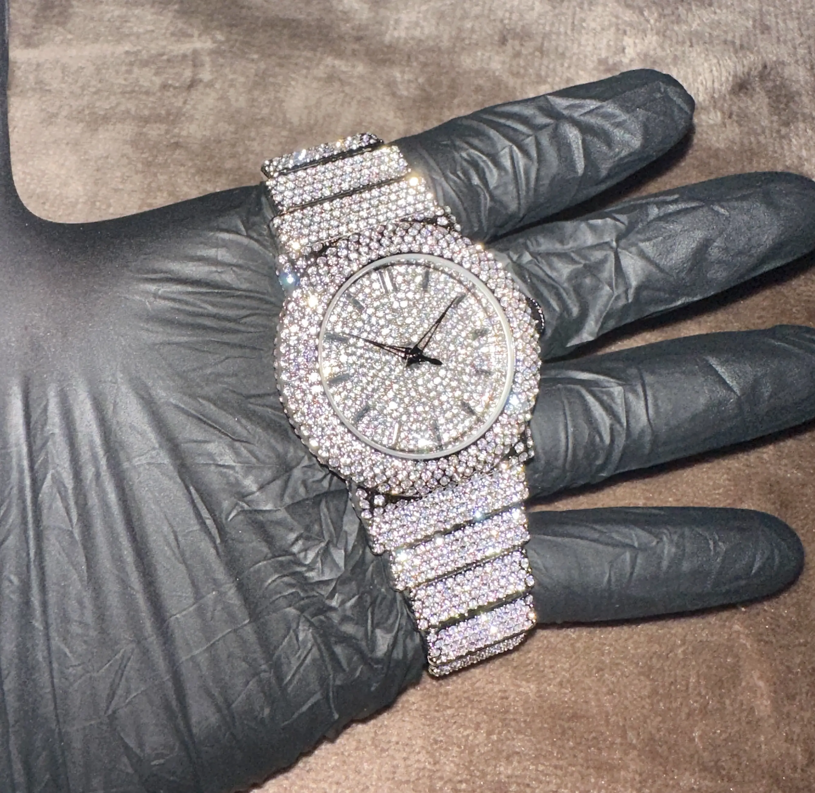 Men's Round Luxury Diamond Watch - Fully Iced-Out Bling Dial Diamond Bezel