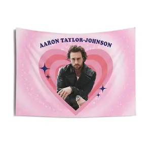 Aaron Taylor-Johnson retro heart Flag, Aaron Taylor-Johnson Indoor Wall Tapestries, Aaron Taylor-Johnson Pink Flag